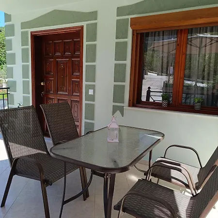 Tsimas House Dom wakacyjny *