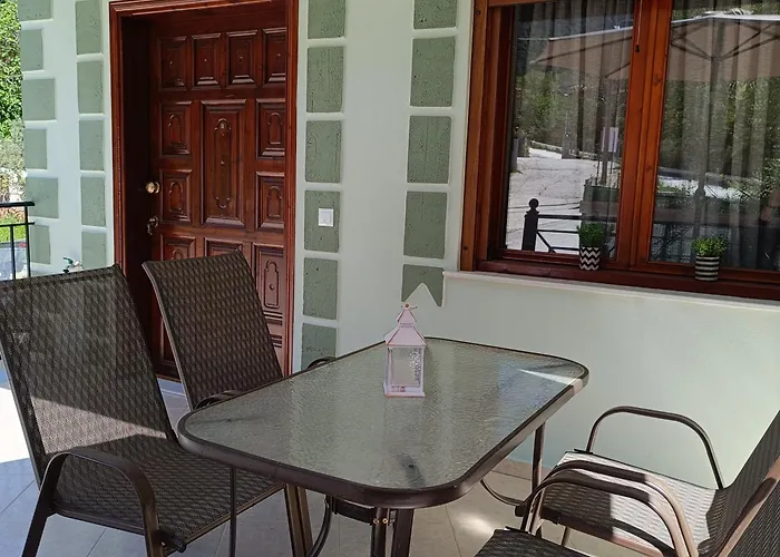 Tsimas House Ferienhaus *