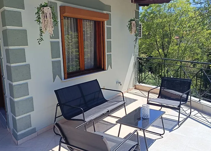 Tsimas House Ferienhaus *